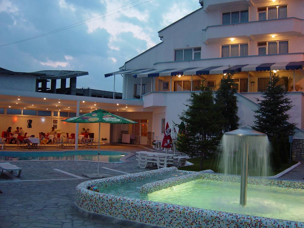 Markita Hotel เวลินกราด ภายนอก รูปภาพ